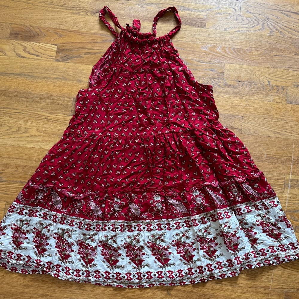 Beachsissi size medium NWT Red Floral Sundress